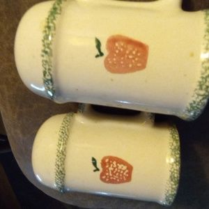 Ceramic salt and pepper